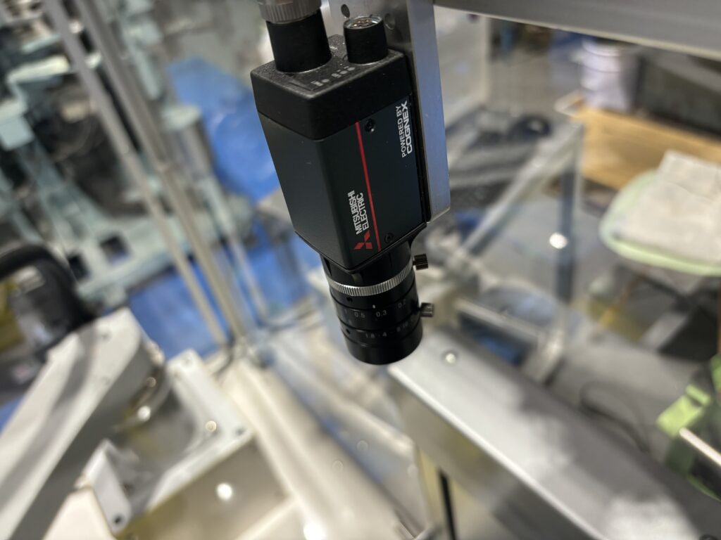 製品の外観を検査する2Dカメラ